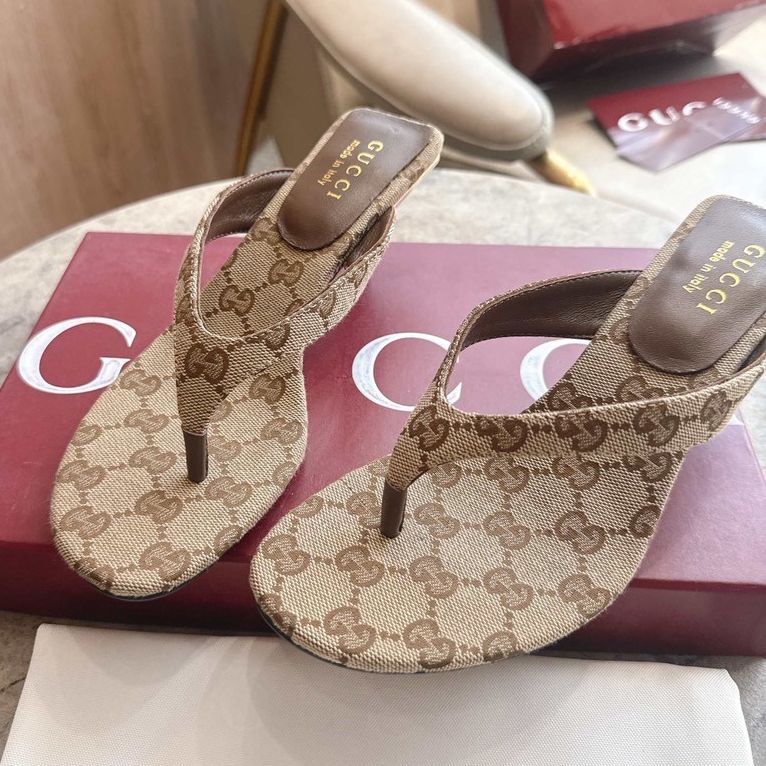 Designer Shoes Women Vittoria Thong Sandal Kitten Heels Flip Flops Beach Slides Canvas Leather Slippers Party Pumps Shoes Slippers New Fashion Shoes Size 35-42 - 6 of 8