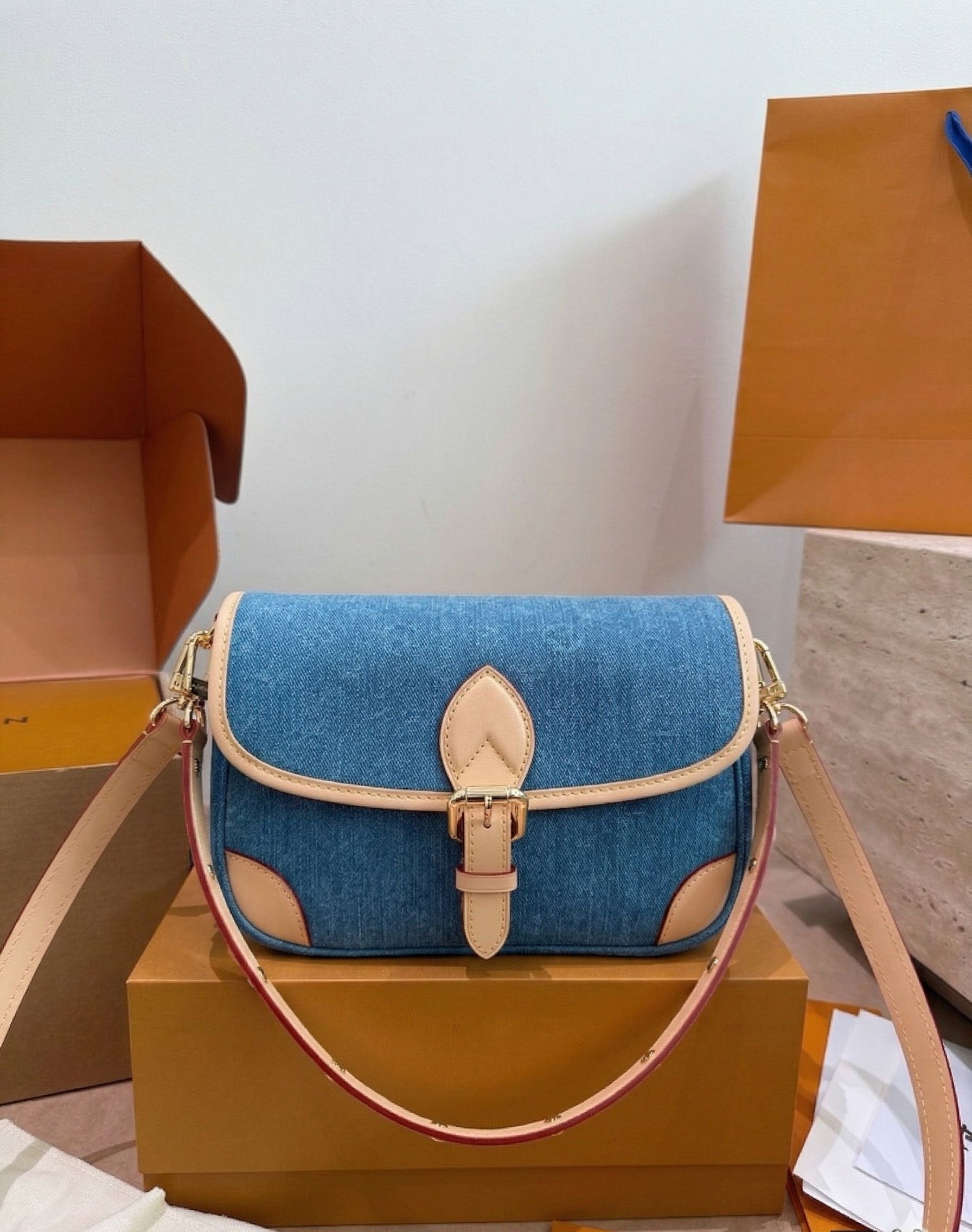 Designer High Quality Blue Denim Tote Bags Retro Women Shoulder Bag Fashion Crossbody Purses Classic Bucket Bag Backpack Wholesale Handbags Womens Purse PRPU - 8 of 8