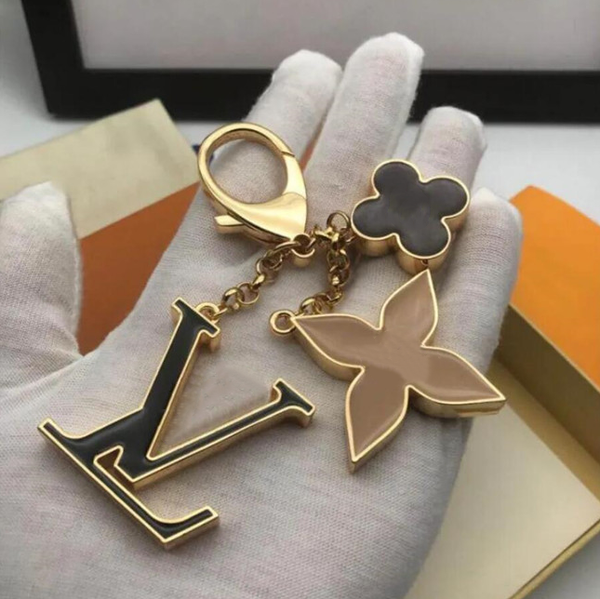 Elegant Charming FlWERower-Shaped Metal Key Chain Designer keychain Chic French Style Bag Charm Auto Accessory perfect Christmas gift for Her - Fashion Accessories - putianbuy